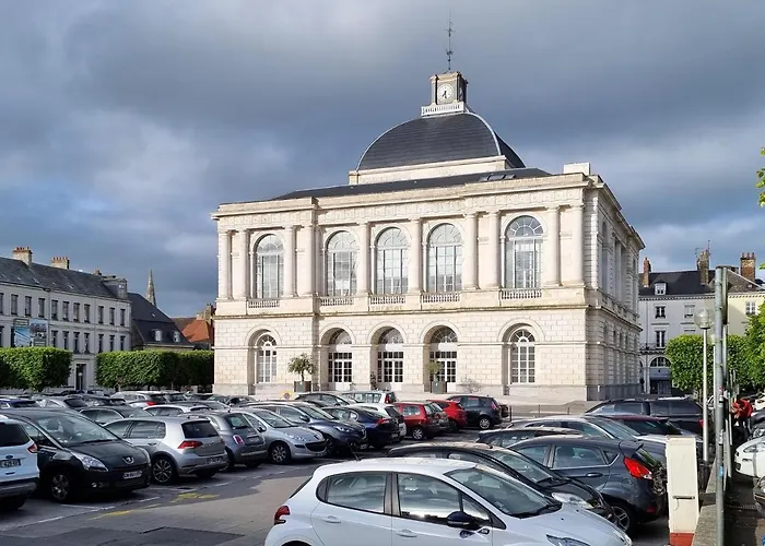 Bel - Rez-de-chaussee - Hyper Centre *